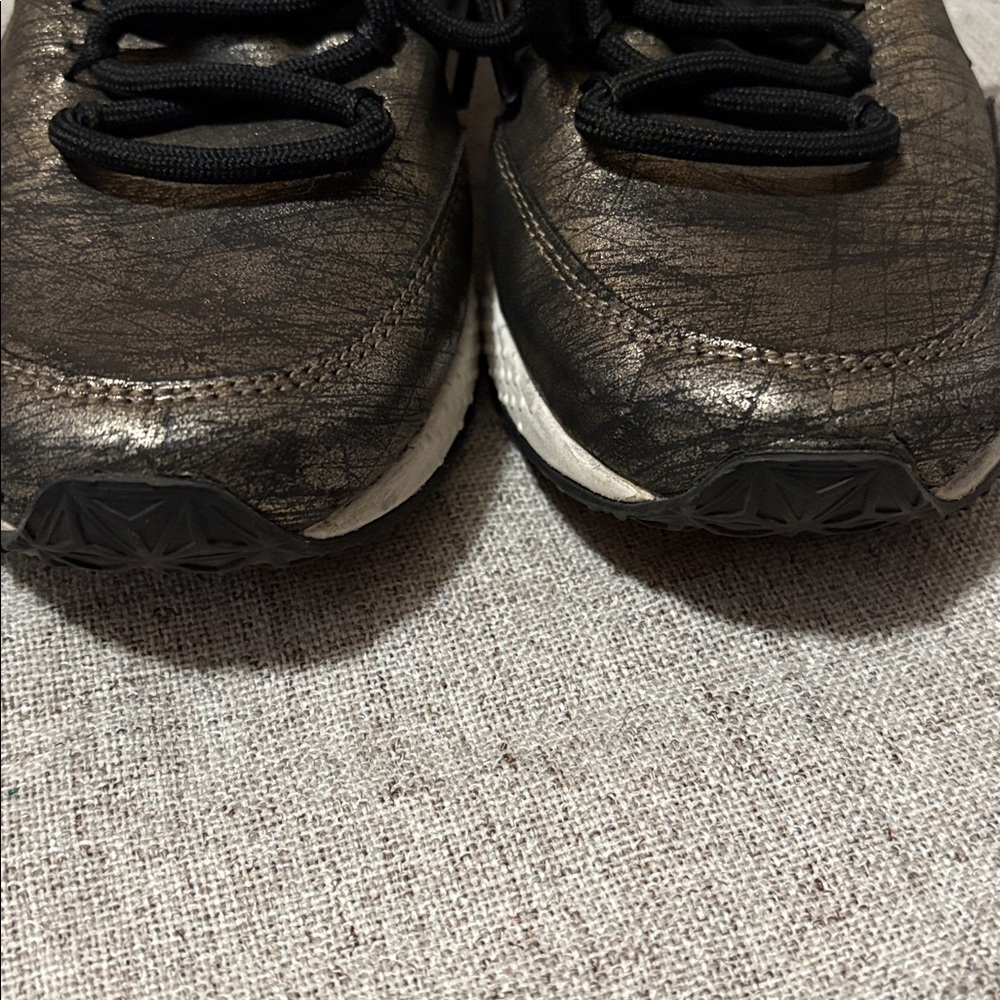 Diesel Metallic Black Low Top Sneakers View 4